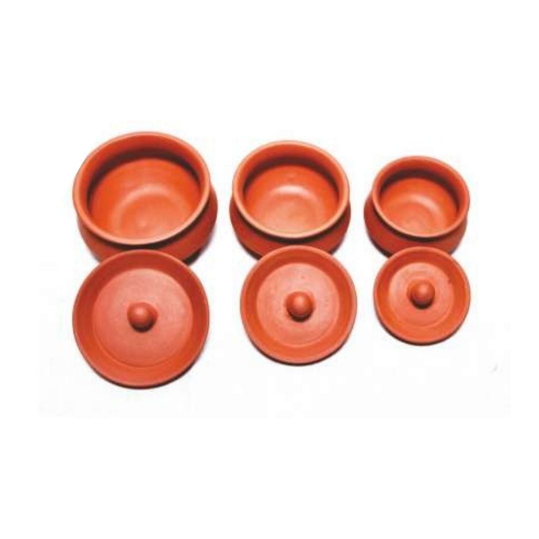 Yogurt ( curd ) pot